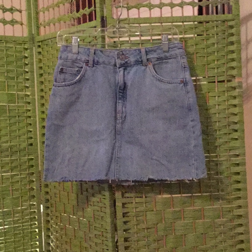 🦋Topshop Moto Sz 6 Denim Jean Fun to Wear Skirt🦋 - Picture 2 of 5